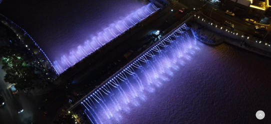 噴泉設(shè)計公司以噴泉裝點風景