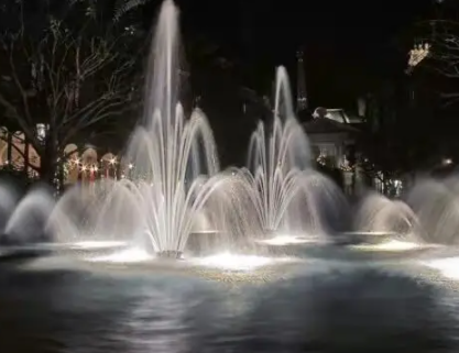 音樂(lè)噴泉的設(shè)計(jì)和景觀的實(shí)施要考慮什么